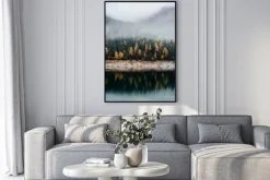 Plakat: Naturalny krajobraz mgła nad wzgórzami