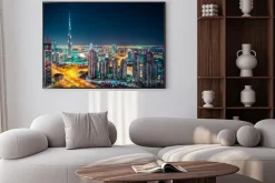 Plakat: Nocny widok na wieżowce w dubaju