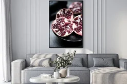 Plakat: Owoc granatu fotografia z bliska