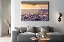 Plakat: Paryż, francja skyline o zachodzie słońca. wieża eiffla w romantycznej