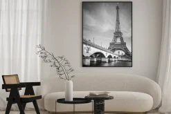 Plakat: Paryski klimat w czerni i bieli wieża eiffla