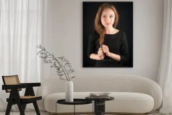 Plakat: Piękna brunetka młoda kobieta