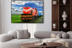 Plakat: Pociąg towarowy na łące