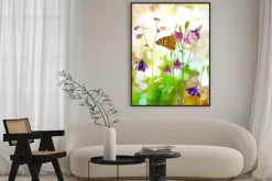 Plakat: Polne kwiaty z motylem