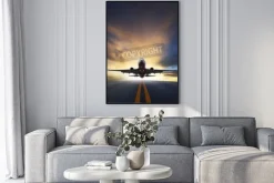 Plakat: Samolot pasażerski nad pasem startowym