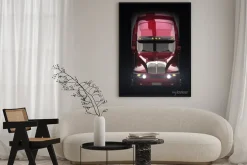 Plakat: Semi ciężarówka z światła z ciemnym tle