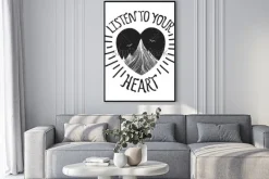 Plakat: Serce z napisem listen to your heart