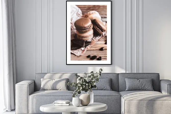 Plakat: Słodycze na drewnianym stole