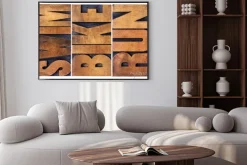 Plakat: Sportowe napisy w drewnie