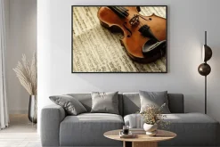 Plakat: Stare i rzadkie skrzypce na arkuszu notatki