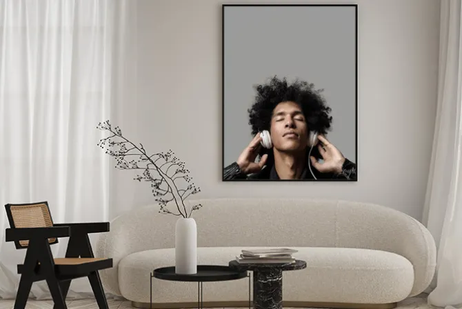 Plakat: Słuchanie muzyki