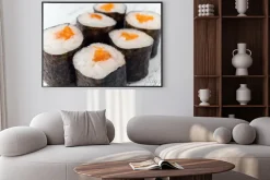 Plakat: Sushi maki ustawiony. pojedynczo na białym tle