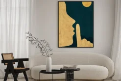 Plakat: Sylwetka prosząca o ciszę