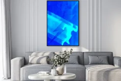 Plakat: Sylwetka superbohatera i symbol pioruna