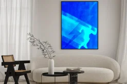 Plakat: Sylwetka superbohatera i symbol pioruna