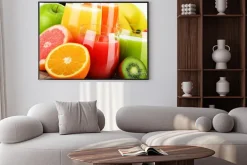 Plakat: Szklanki mieszanki soków owocowych. detox dieta