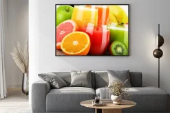 Plakat: Szklanki mieszanki soków owocowych. detox dieta