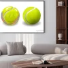 Plakat: Tennis ball na białym tle. wszystkie elementy są w oddzielnych