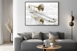 Plakat: Trombón r trompeta sobre partituras 2