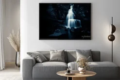 Plakat: Wodospad w nocy