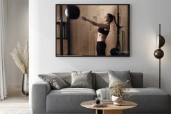 Plakat: Wyciąg kobieta waga ball na siłowni