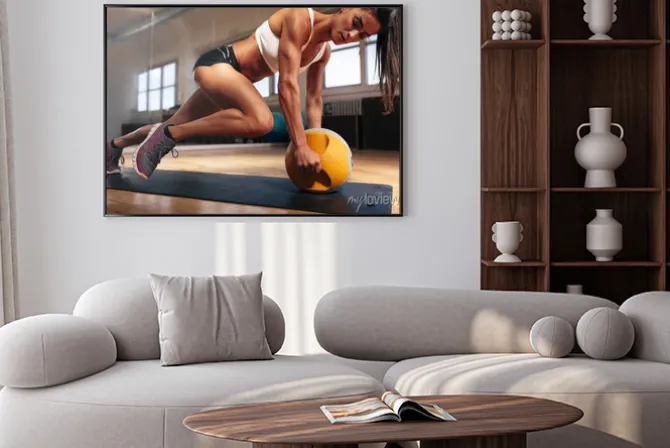 Plakat: Wysportowana kobieta ćwicząca na siłowni