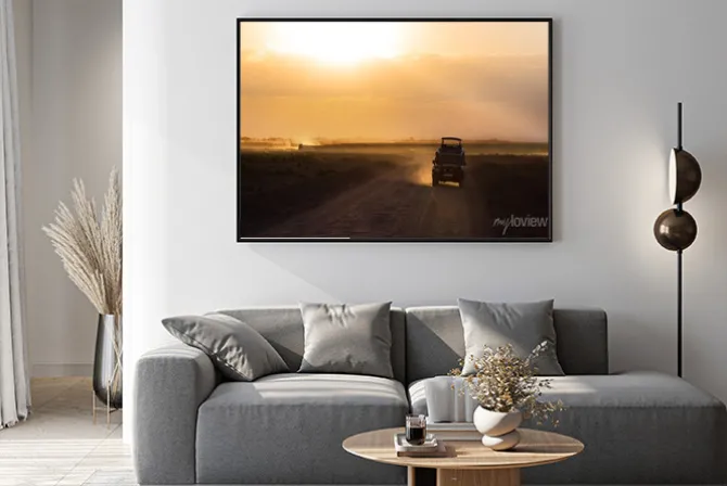 Plakat: Zachód słońca na afrykańskiej sawannie, sylwetki safari samochód