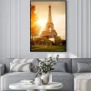 Plakat: Zachód słońca w paryżu z wieżą eiffla