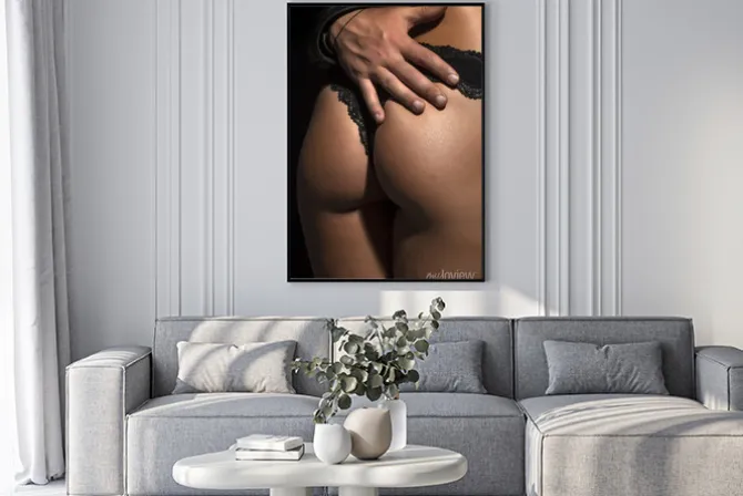 Plakat: Zbliżenie kobiecych pośladków