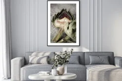 Plakat: Zielone karczochy na szarym tle