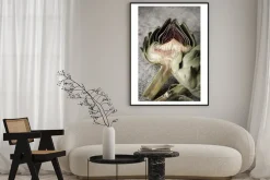 Plakat: Zielone karczochy na szarym tle