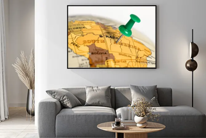 Plakat: Zielony pin na mapie.